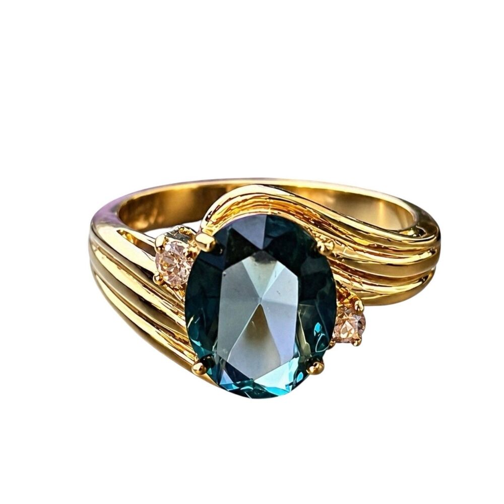 Vintage 1980s Blue Austrian Crystal Ring Size 5 14KTGE Gold Plate - 14E